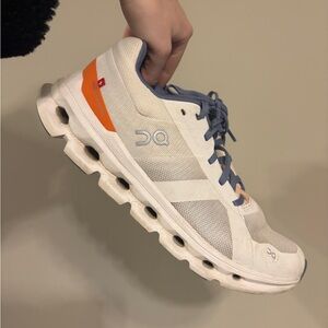 On CloudRunner 2 Shoes